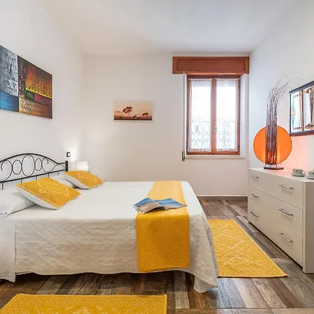 Casa Con Ampio Cortile Apartamento