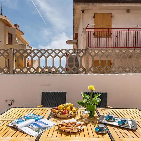 Casa Con Ampio Cortile * Cala Gonone